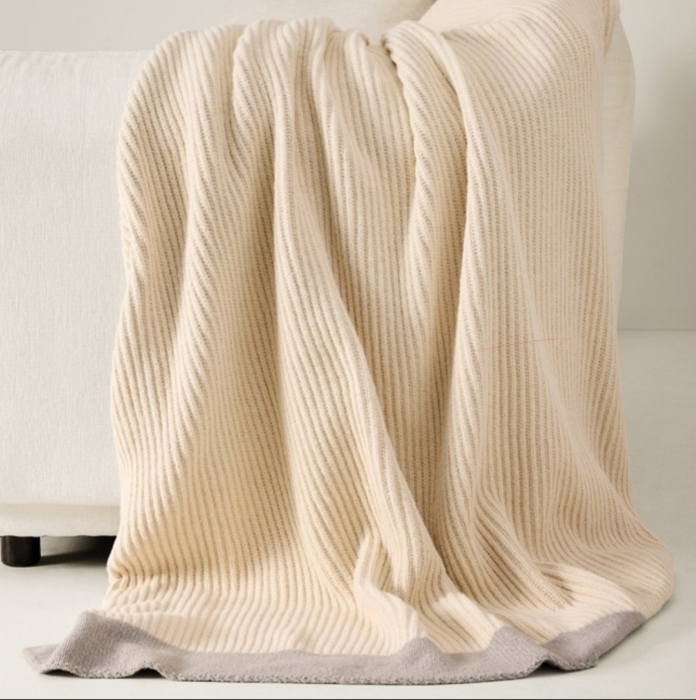 Authentic Tommy Bahama Sardine Throw 50x70 Polyester Machine Washable